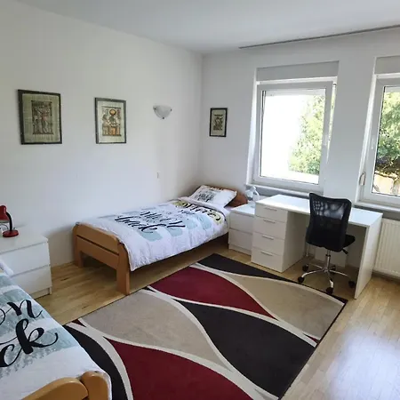 Comfortable For Long-term Apartment *
