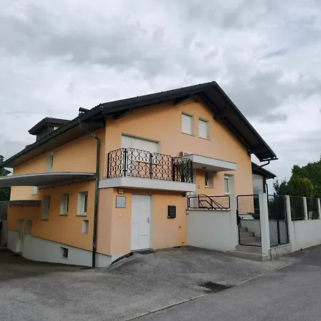 Apartment Comfortable For Long-term